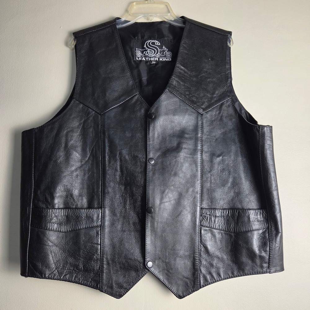 Leather King Mens Black Leather Biker Vest Snap Front Size 52 Western Yoke